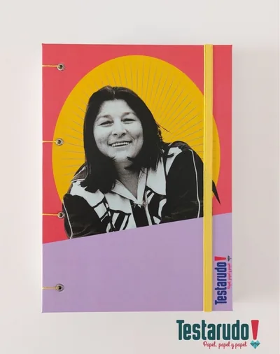 cuaderno copta Testarudo con tapa de Mercedes Sosa, vista frontal