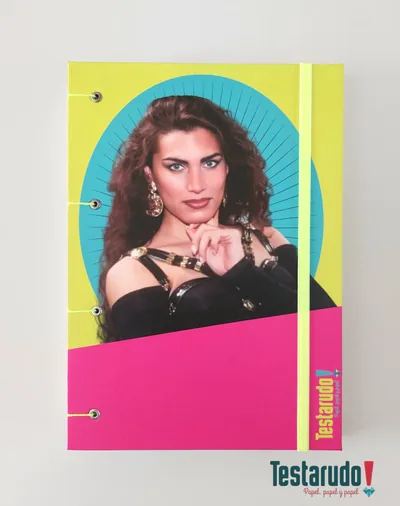 cuaderno copta Testarudo con tapa de Cris Miró, otra vista