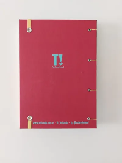 cuaderno copta Testarudo con tapa de Simone de Beauvoir, otra vista