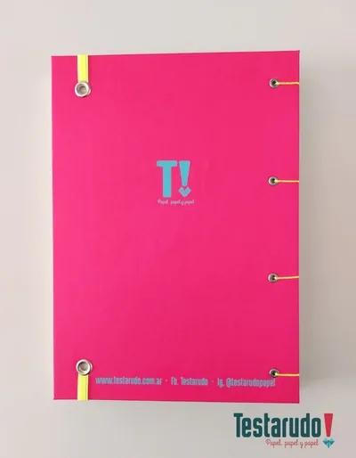 cuaderno copta Testarudo con tapa de Cris Miró, otra vista