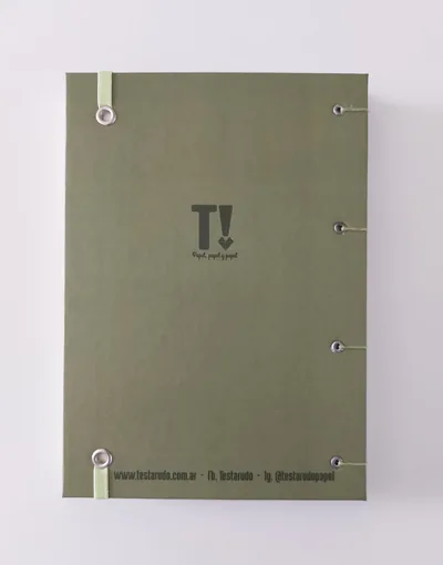 cuaderno copta Testarudo con tapa de Amy Winehouse, otra vista