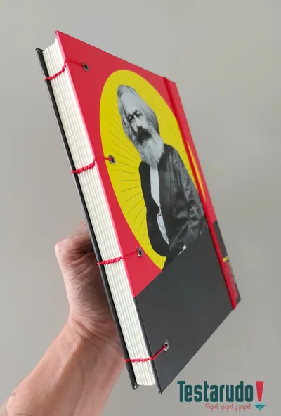 cuaderno copta Testarudo con tapa de Marx, otra vista