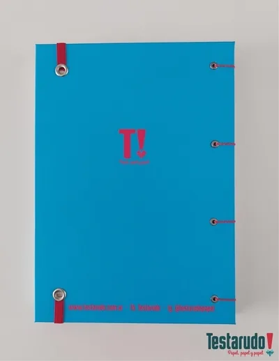 cuaderno copta Testarudo con tapa de Messi, otra vista