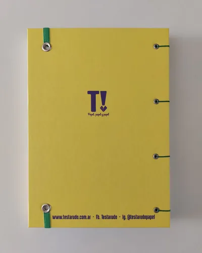 cuaderno copta Testarudo con tapa de Caetano Veloso, otra vista